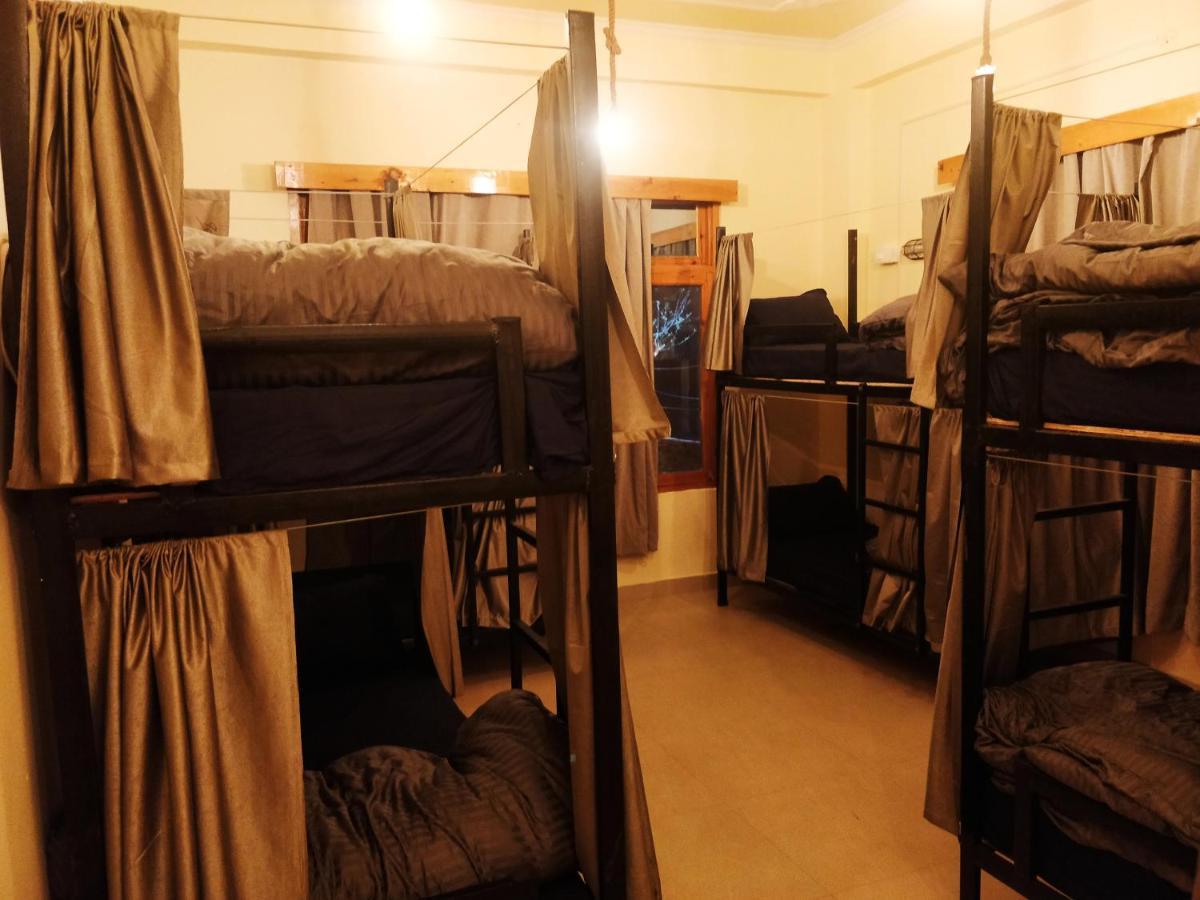 Perkup Hostel Kasol Bagian luar foto